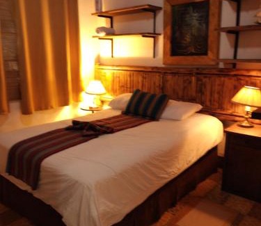 Coban Hotel | Budget-Friendly Hotel Casa Chapultepec: Pet-Friendly Retreat
