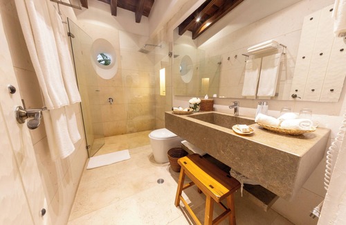 Centro Hotel | Experience Unmatched Comfort at Hotel Casa Don Sancho
