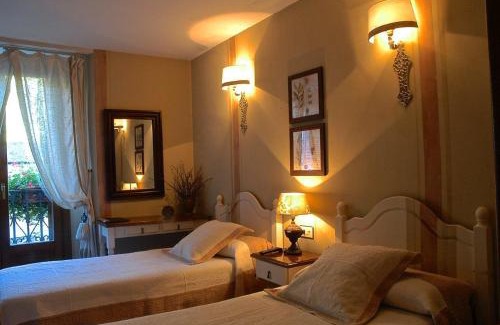 Sarvise Hotel | Hotel Casa Frauca: Family-Friendly Stay with Top Ratings