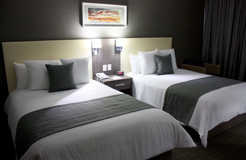 Celaya Hotel | Discover Hotel Casa Inn Galerias: Pool, Spa & 9/10 Rating