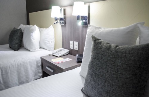 Celaya Hotel | Discover Hotel Casa Inn Galerias: Pool, Spa & 9/10 Rating