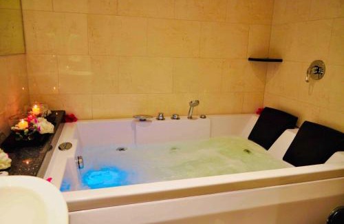 Quinta Paredes Hotel | Affordable 4-Star Stay at Hotel Casa Mahanaim Colferias