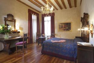 Castello Hotel | Discover Hotel Casa Nicolò Priuli: Pet-Friendly Retreat