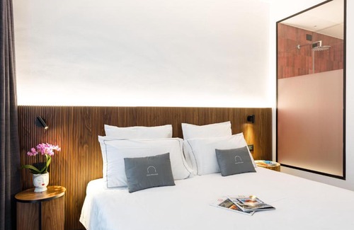 Sirmione Hotel | Pet-Friendly Retreat at Hotel Casa Scaligeri - 9.5/10 Rating
