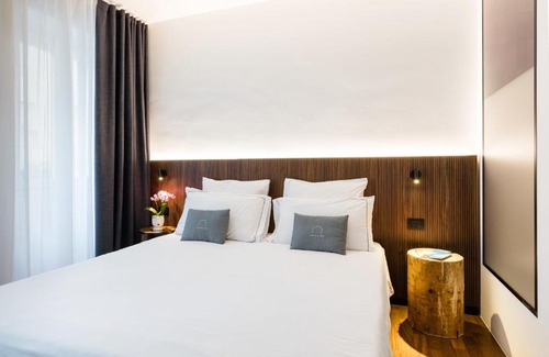 Sirmione Hotel | Pet-Friendly Retreat at Hotel Casa Scaligeri - 9.5/10 Rating