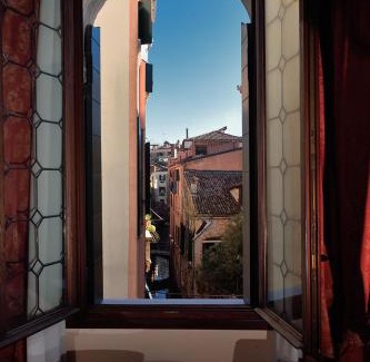 Castello Hotel | Discover Hotel Casa Verardo: Pet-Friendly & Accessible Stay
