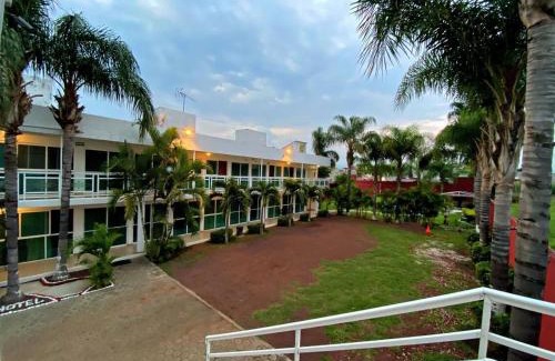 Cuautla Hotel | Relax at Hotel Cascada: Oceanfront Pool & Family-Friendly Fun