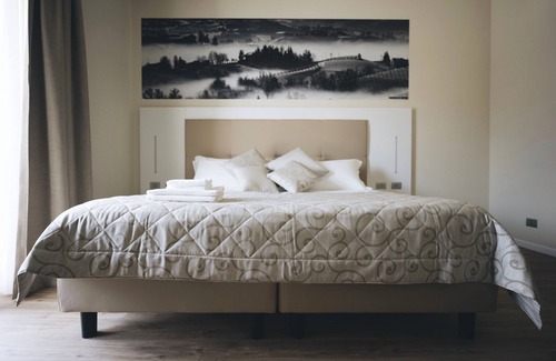 Riva Presso Chieri Hotel | Discover Hotel Cascina Speranza: Top-Rated Family Retreat