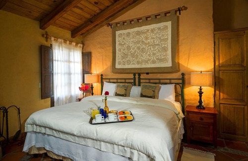 Tapalpa House | Relax at Hotel Casona de Manzano with Spa & Restaurant