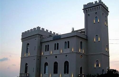 Pegli Hotel | Pet-Friendly Hotel Castello Miramare with Oceanfront Views