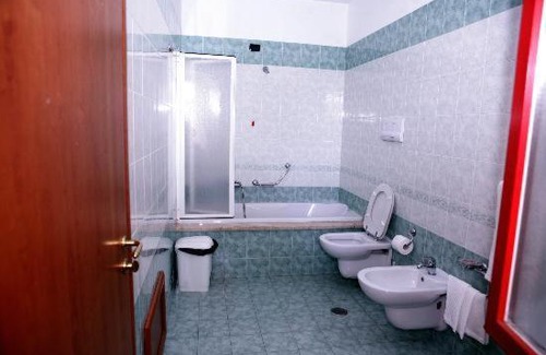 Filadelfia Hotel | Pet-Friendly Hotel Castelmonardo with Breakfast Included
