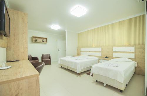 Gravatal Hotel | Hotel Castelo: Guest Rated 9/10 with Pool & Hot Tub Access