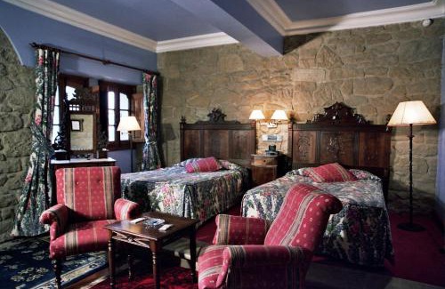 Laguardia Old Town Hotel | Pet-Friendly Retreat at Hotel Castillo El Collado