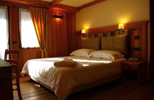 Champoluc Hotel | Pet-Friendly Hotel Castor: Rated 8.7 with Breakfast Included