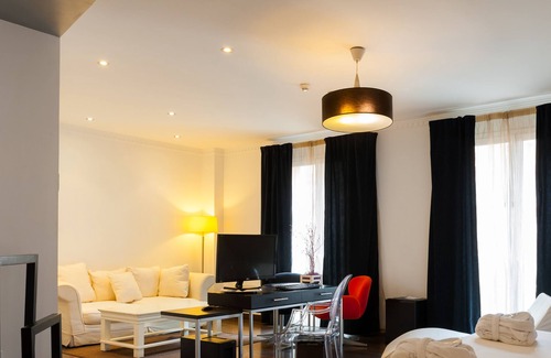 Almeria Centro Hotel | Explore Hotel Catedral Almería: Ocean View & Spa Retreat
