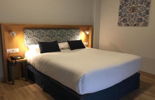 Celanova Hotel | Discover Hotel Celanova: Pet Friendly with Great Amenities