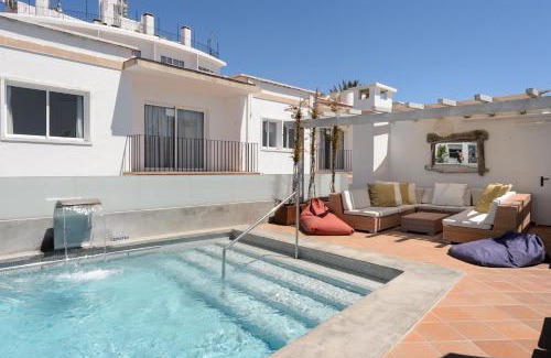 Ibiza City Centre Apartment | Experience Hotel Cenit & Apts. Sol y Viento with Ocean Views