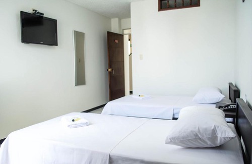 Villavicencio Hotel | Budget-Friendly Hotel Centauros del Llano with Breakfast
