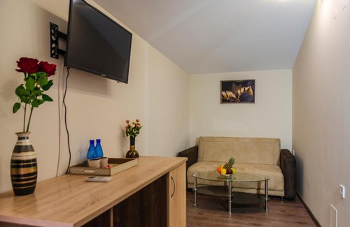 Karlovo Hotel | Budget-Friendly Hotel Central: Pet and Child Friendly Stay