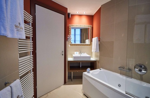 Tirano Hotel | Indulge at Hotel Centrale, BW Signature Collection