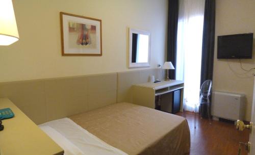 Ravenna Hotel | Discover Hotel Centrale Byron: Family-Friendly Retreat