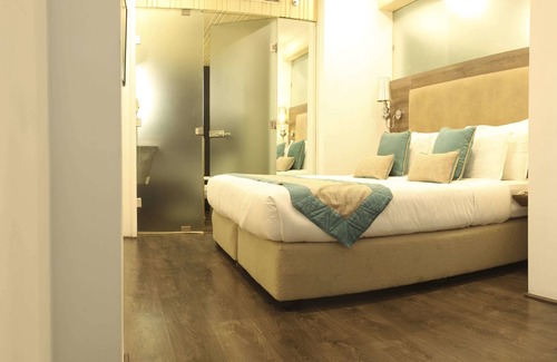 Ramdaspeth Hotel | Affordable Comfort at Hotel Centre Point with Pool & Spa