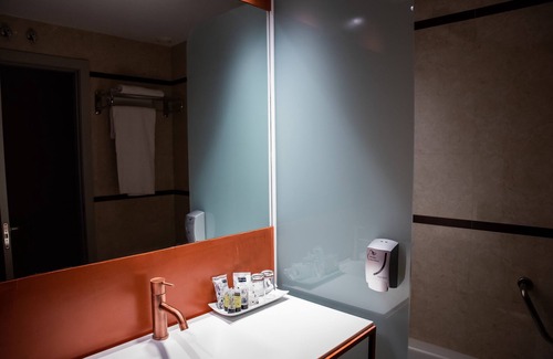 Burgos Hotel | Discover Comfort at Hotel Centro Los Braseros - 8.4/10 Rating