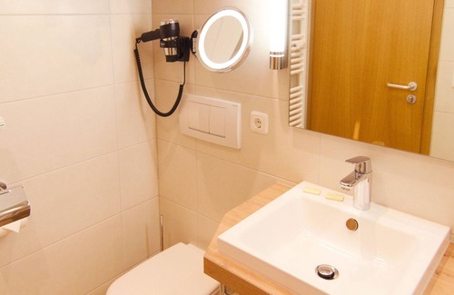 Bad Goegging Hotel | Discover Comfort at Hotel Centurio with Spa & Pool Access