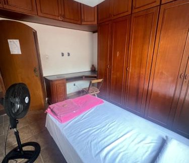 Boa Esperanca House | Welcoming Abraço Caloroso: Pet-Friendly Retreat with Pool