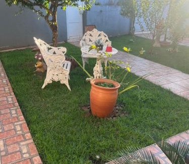 Boa Esperanca House | Welcoming Abraço Caloroso: Pet-Friendly Retreat with Pool