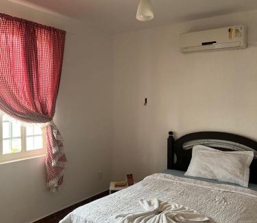 Boa Esperanca House | Experience Comfort at Hotel Ceres - Quarto Flor Azul