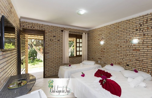 Martins Hotel | Discover Hotel Chalé Lagoa dos Ingás - Pool & Spa Retreat
