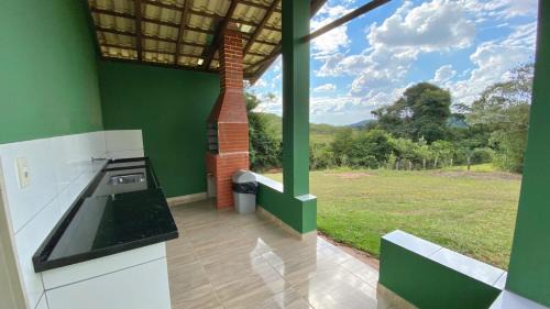 Brotas House | Relax at Hotel Chalés Cachoeira 3 Quedas with Pool & Breakfast