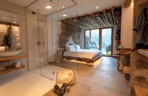 Vermiglio Hotel | Indulge at Hotel Chalet Al Foss: 5-Star Stay with Spa & Pool