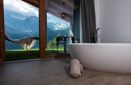 Vermiglio Hotel | Indulge at Hotel Chalet Al Foss: 5-Star Stay with Spa & Pool