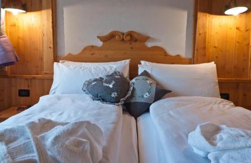 Cogolo Hotel | Relax at Chalet Alpenrose Bio Wellness Naturhotel