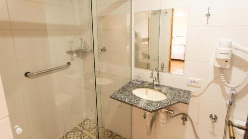 Cotia Hotel | Elegant Hotel Chalet Monet in Granja Vianna Awaits You