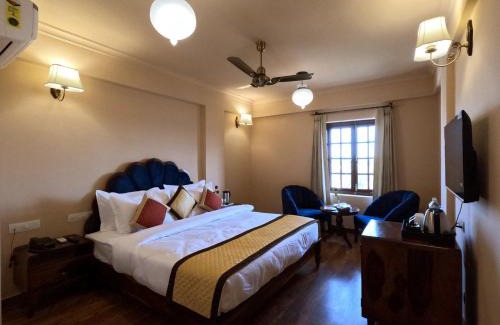 Bikaner Hotel | Hotel Chandra Raj Mahal: Guest Rated 10/10, Family-Friendly Stay