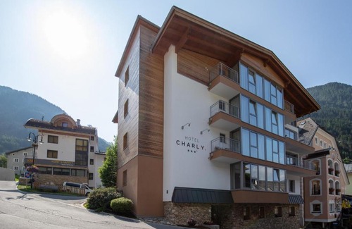 Ischgl Hotel | Discover Hotel Charly: Pet-Friendly Stay with Spa & Hot Tub