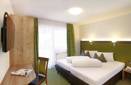 Ischgl Hotel | Experience Hotel Chasa Sulai: 4-Star Stay with Spa & Pool
