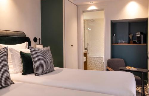 8th Arrondissement Hotel | Discover Hotel Chavanel: Family-Friendly with Breakfast Included