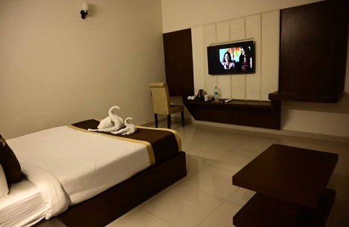 Indira Nagar Hotel | Hotel Cheer Inn