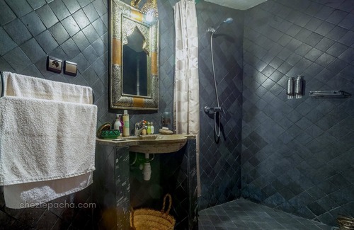M'Hamid El Ghizlane Hotel | Relax at Hotel Chez le Pacha with Pool, Spa & More