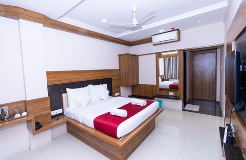 Kolhapur Hotel | Family-Friendly Stay at Hotel Chiranjeevi Kolhapur