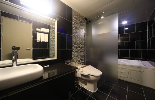 Busanjin Hotel | Discover Hotel Chowon: Child-Friendly with Breakfast Included