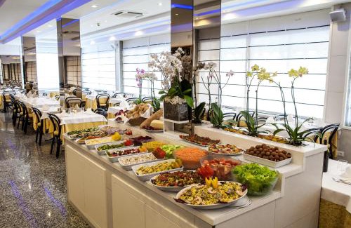Jesolo Hotel | Beachfront Bliss at Hotel Christian with Pool & Ocean Views