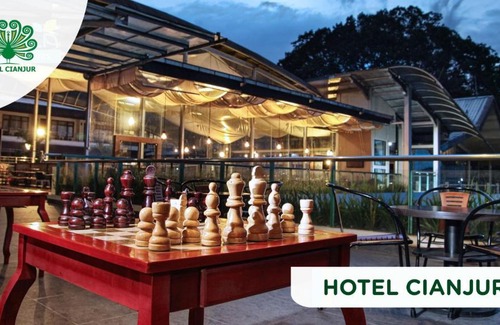 Cipanas Hotel | Comfortable Stay at Hotel Cianjur Cipanas with Breakfast