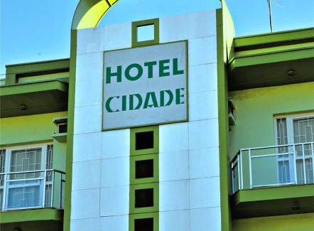 Muarama Hotel | Budget-Friendly Hotel Cidade with Family Amenities and Breakfast