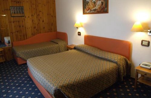 Riolunato Hotel | Comfortable Stay at Hotel Cimone with Spa & Pool Access