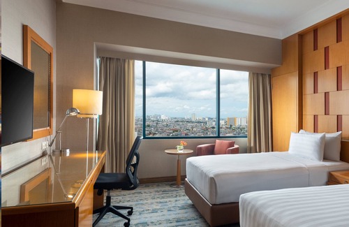 Tanjung Duren Utara Hotel | Discover Hotel Ciputra Jakarta: 4-Star Comfort & Pool Access